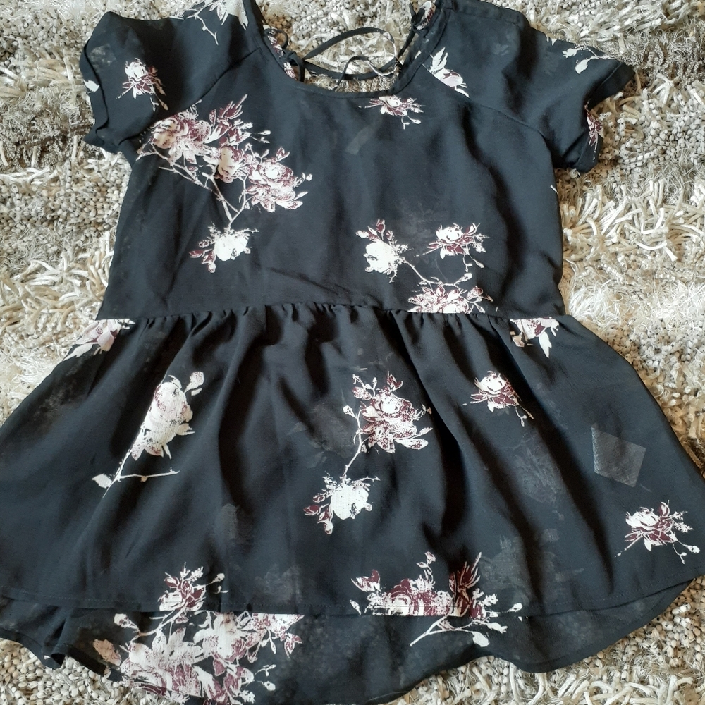 Rewind size XS black shirt